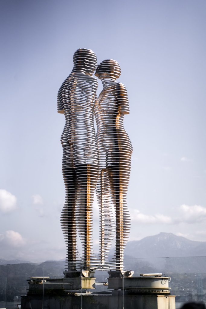 sculture couple métal grandeur nature